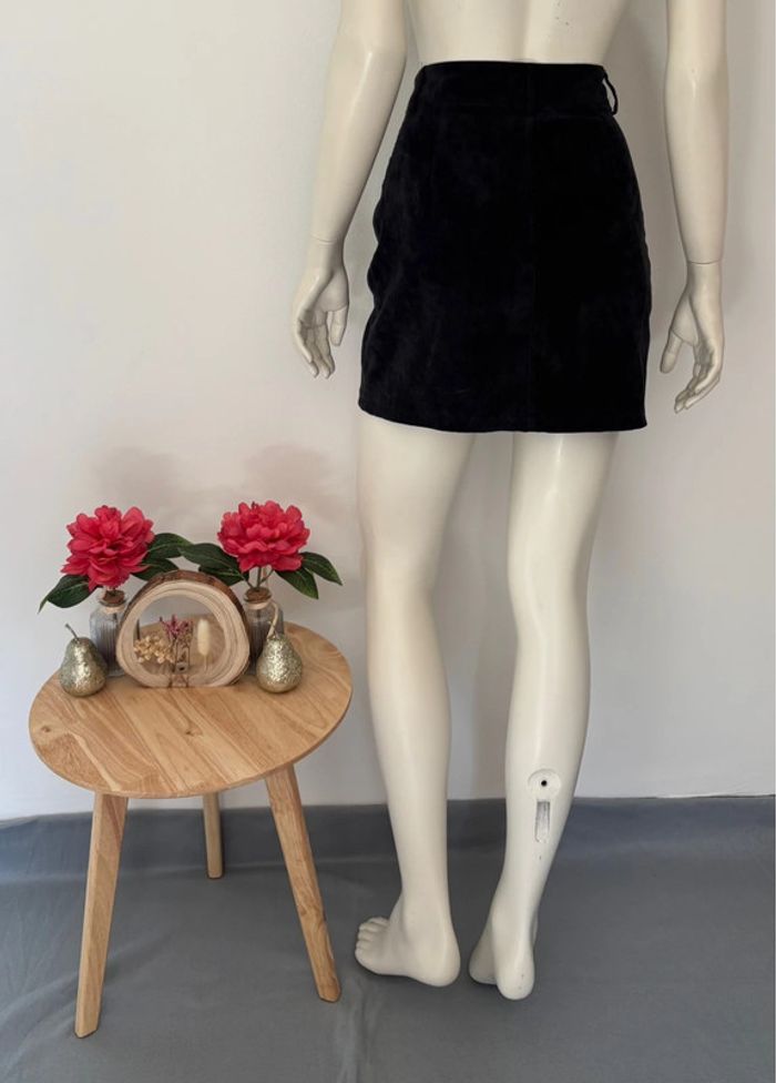 🌺Jupe noir côtelé avec bouton Taille S/36🌺 - photo numéro 4
