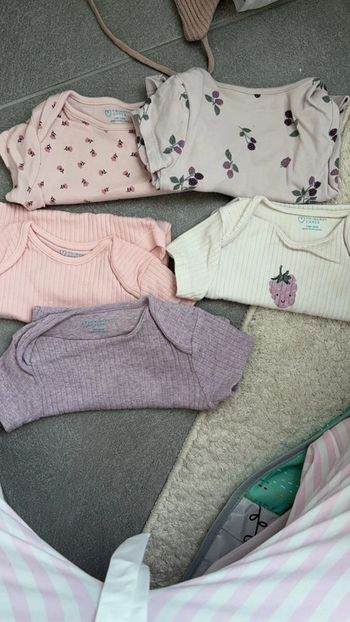 lot de 5 bodies body manche courte