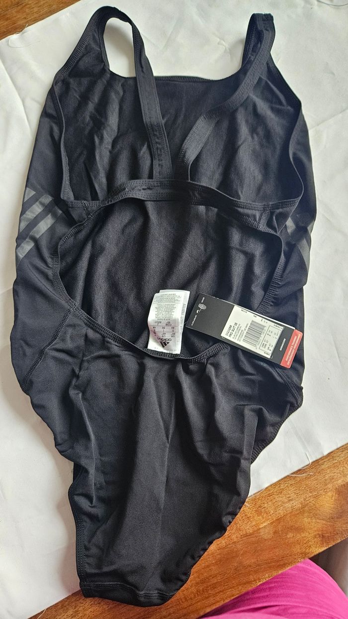 Maillot de bain neuf avec etiquette - photo numéro 2