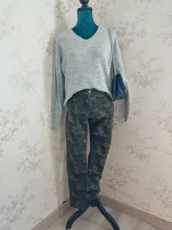 Pantalon  skinny Camouflage kaki et marron avec des lapins / jennyfer / (42)