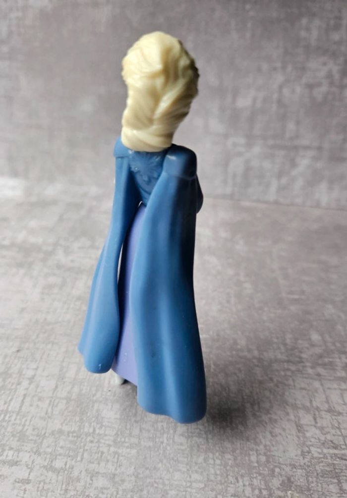 Figurine Elsa - photo numéro 2
