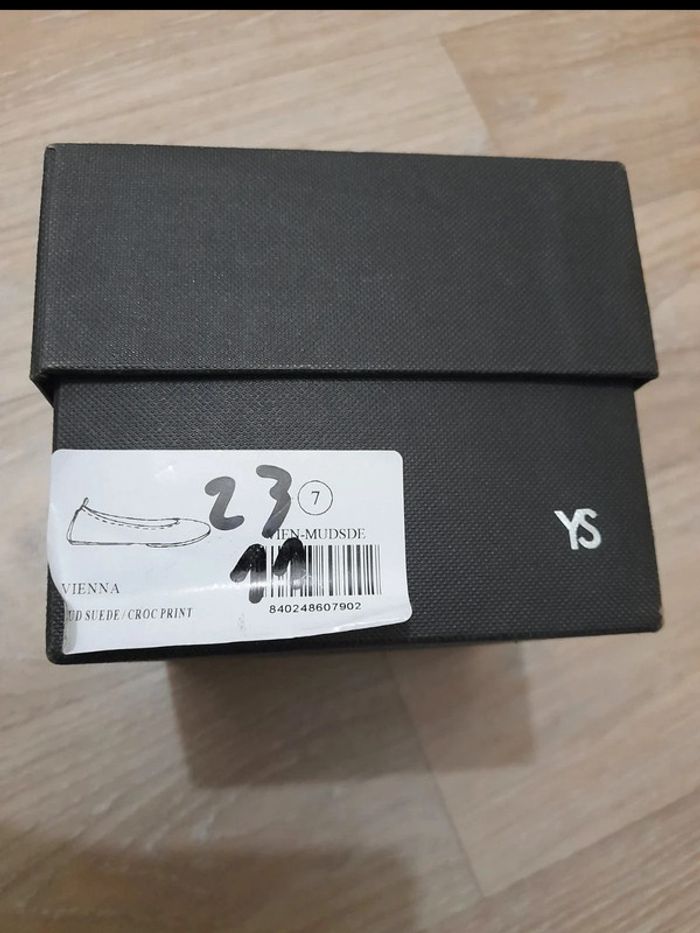 chaussure taille 23 - photo numéro 3