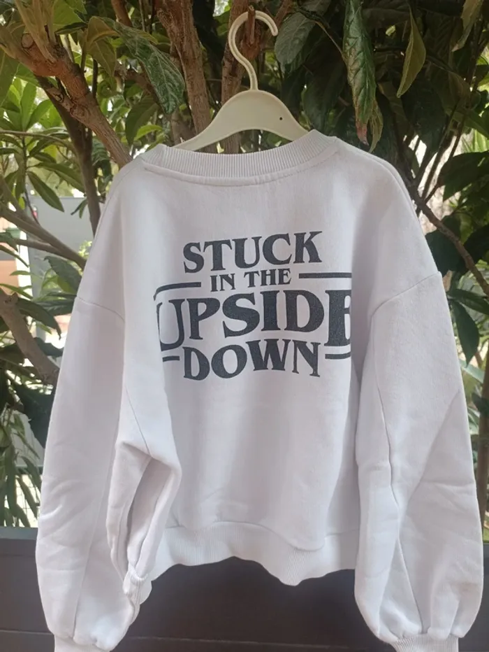 Pull blanc stranger things taille S - photo numéro 6