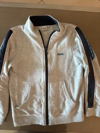 Veste sweat boss 10 ans