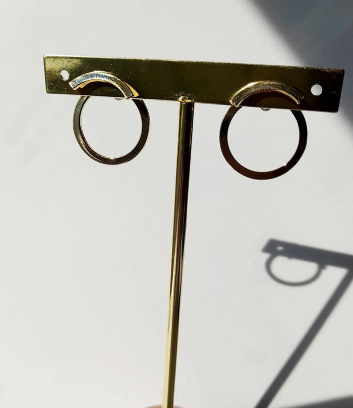 Boucles d oreilles circulaires originales - photo numéro 2