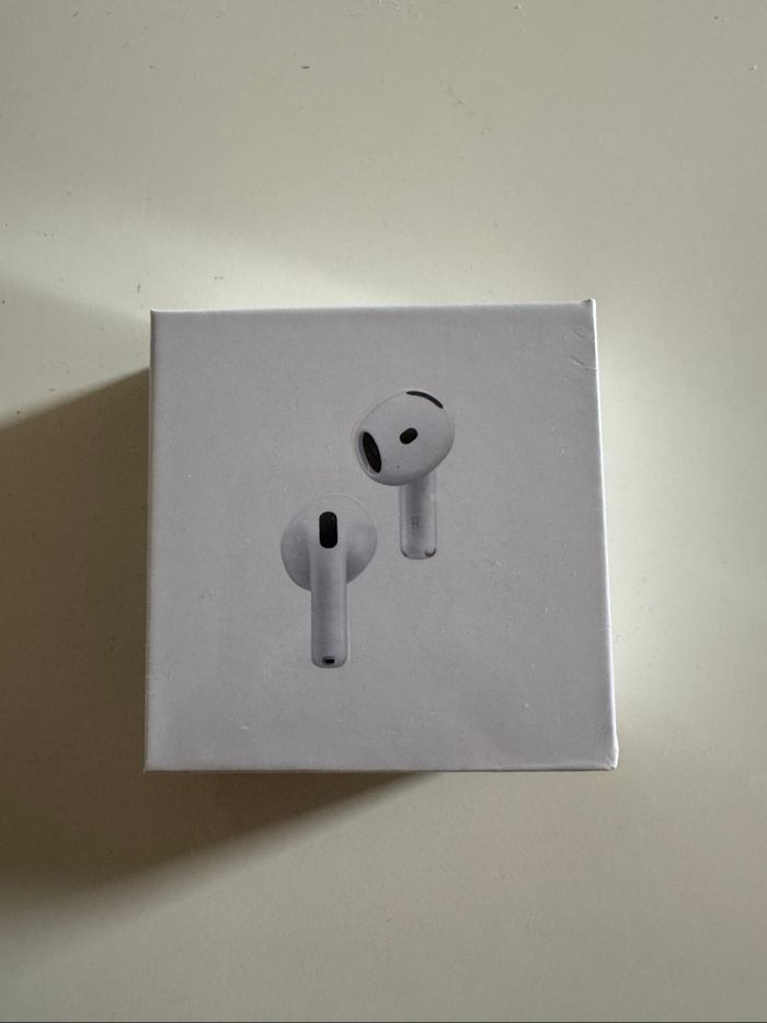 AirPods 4 anc