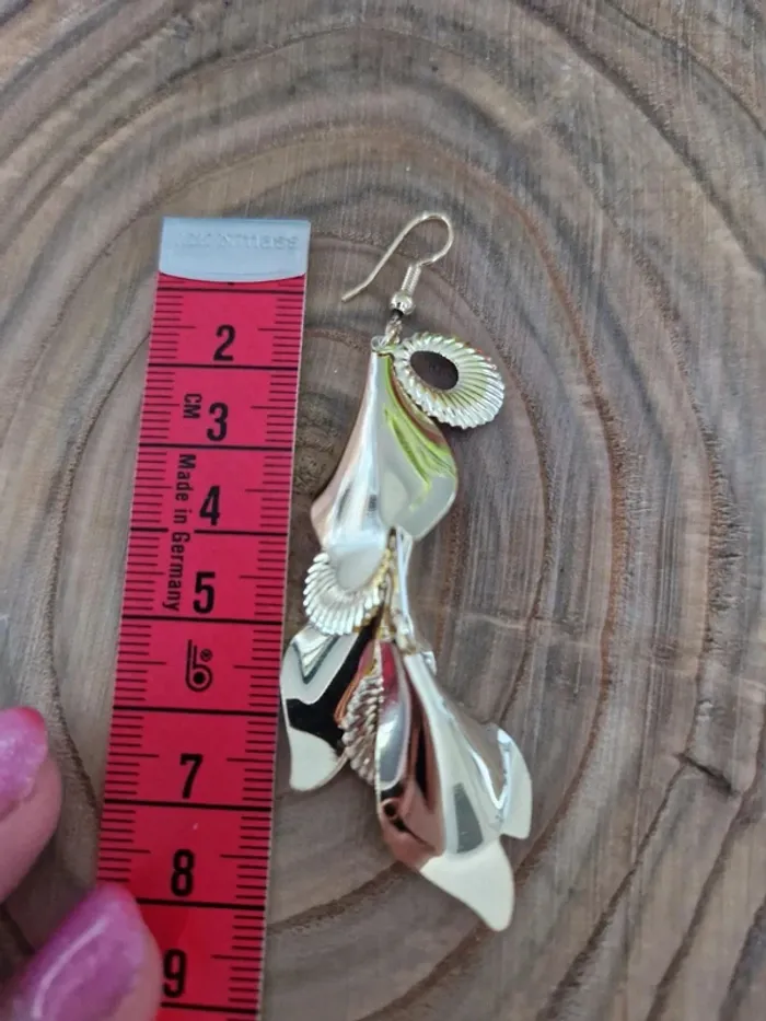 Boucles d'oreilles fantaisies dorées légères - photo numéro 2