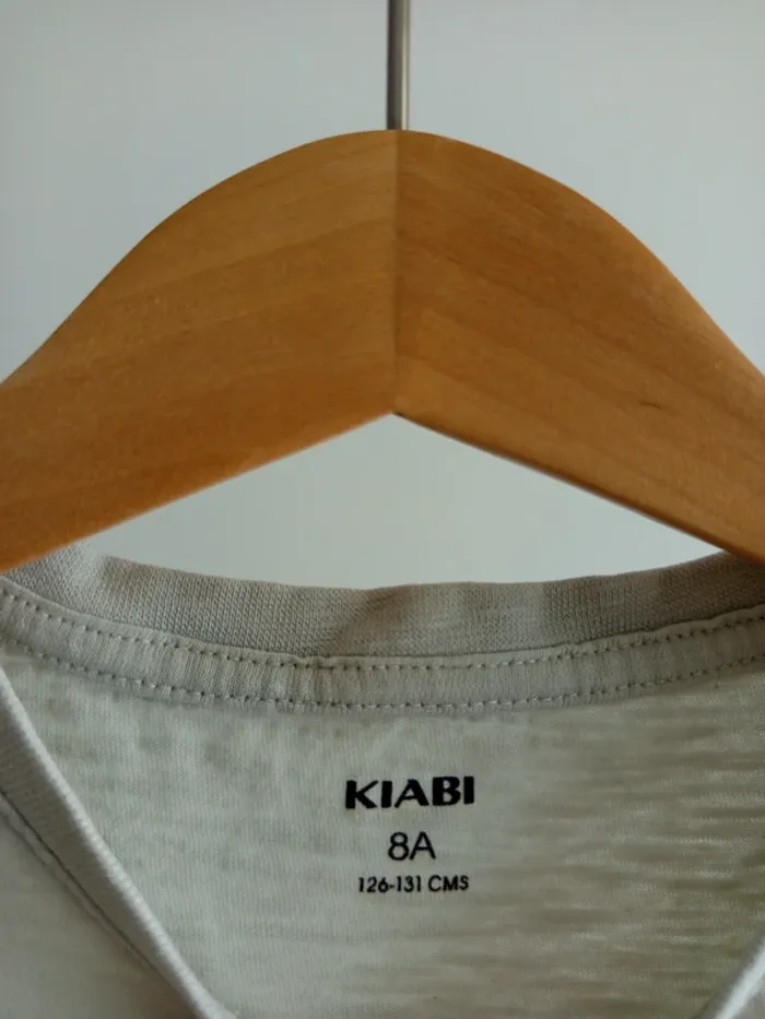 T-shirt beige crème avec poche 8 ans - photo numéro 2