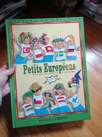 Les petits européens les triplés