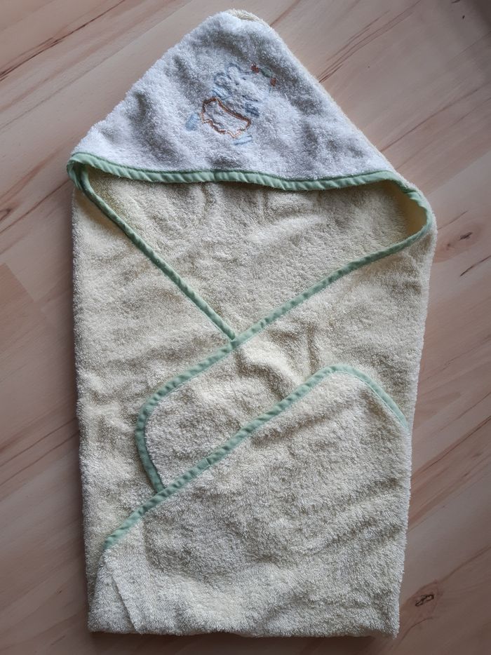 Cape de bain bébé - photo numéro 2