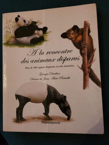 RARE Livre À La rencontre des animaux disparus Flamarrion espèces menacées Daublon Pariselle
