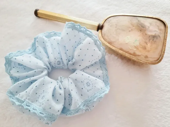 Chouchou romantique dentelle