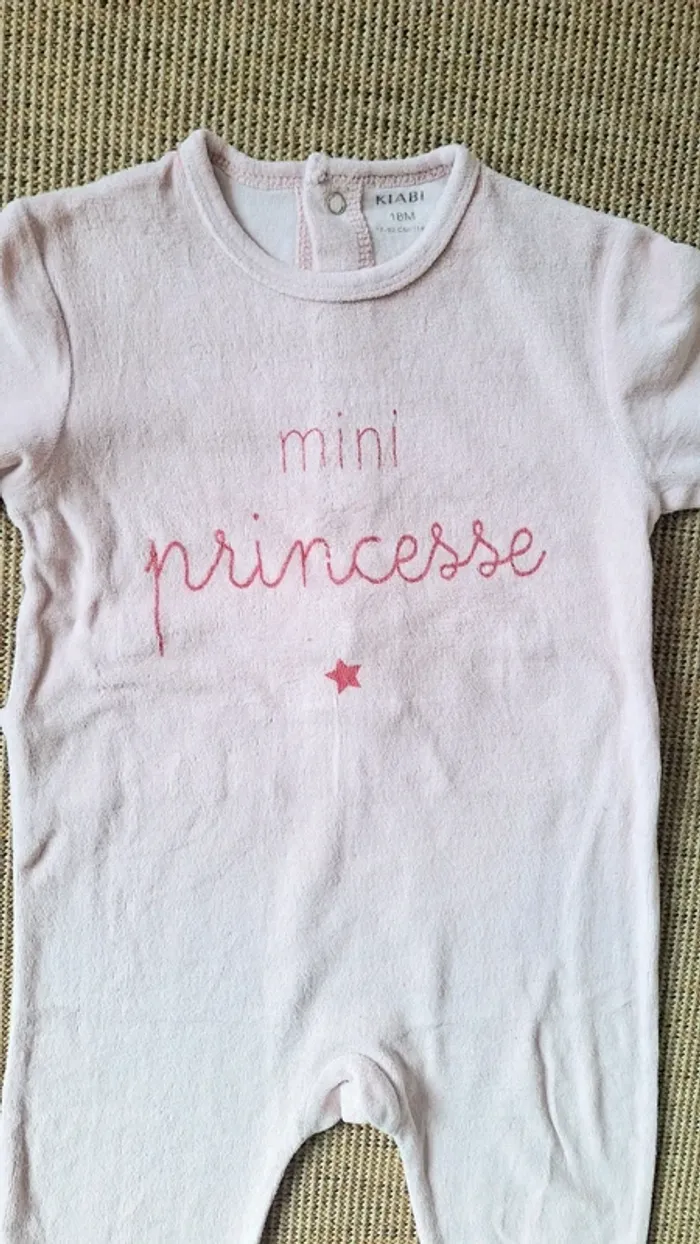 Pyjama et body fille en 18m - photo numéro 3