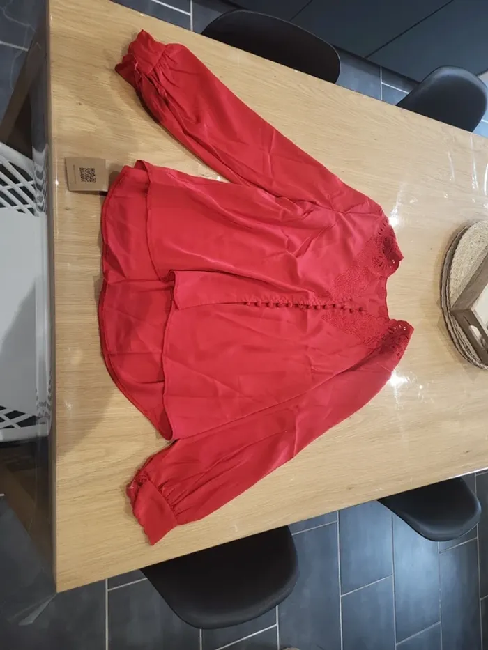 Chemise