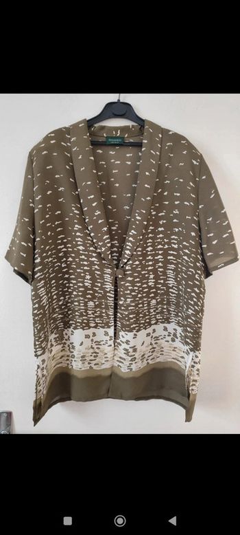 Joli chemise/veste légère courtes manches taille 44 C&A