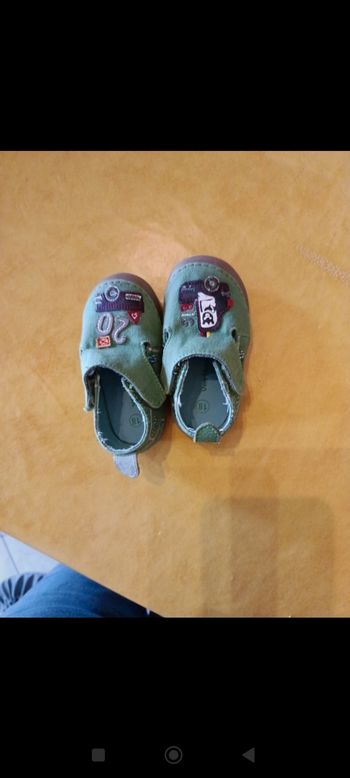 Chaussons Vertbaudet garçon taille 18