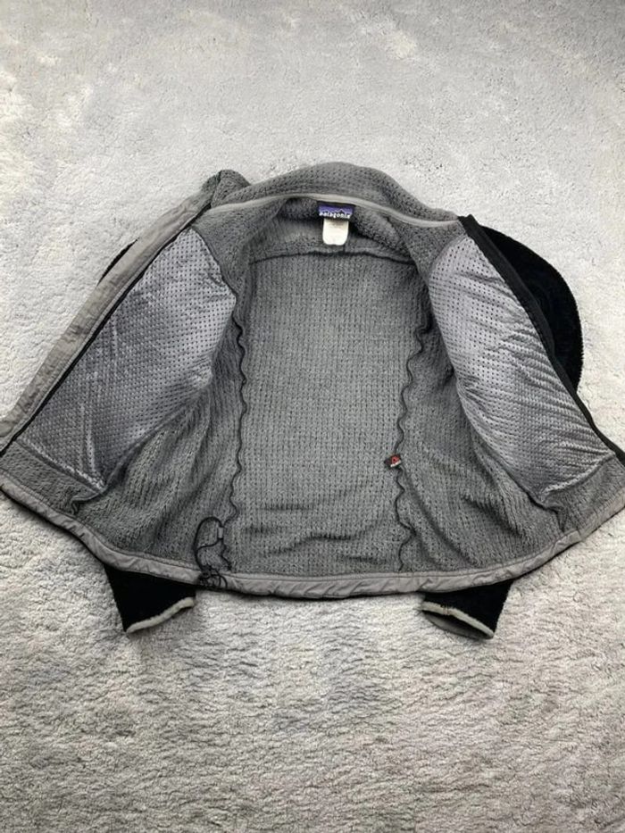 Veste polaire légère full zip / zippé épaisse à fourrure Patagonia USA Noir / Gris Taille S Femme - photo numéro 2