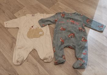 Lot de pyjamas