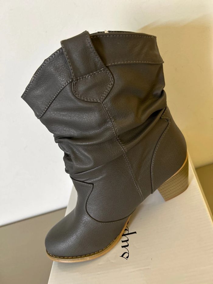 Bottines talons grises - photo numéro 6