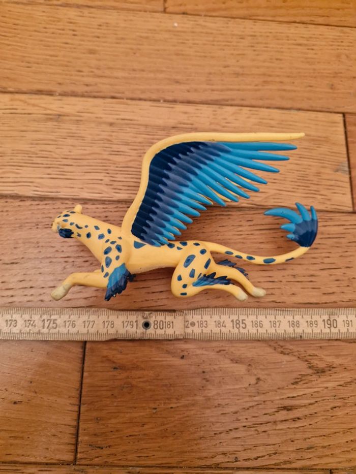 Figurine Elena d'Avalor - photo numéro 8