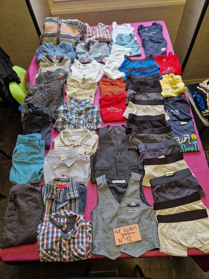 Lot vêtements 24mois garçon n12