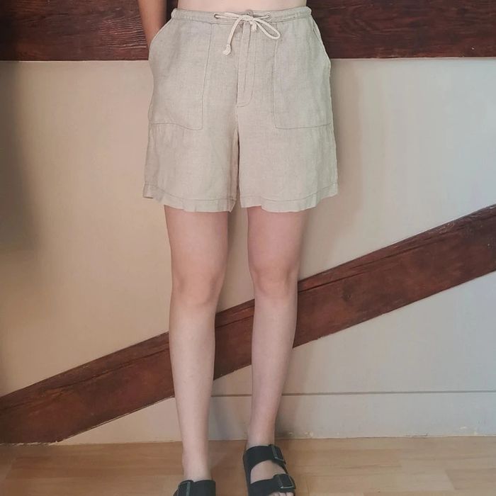 Short beige large en lin
