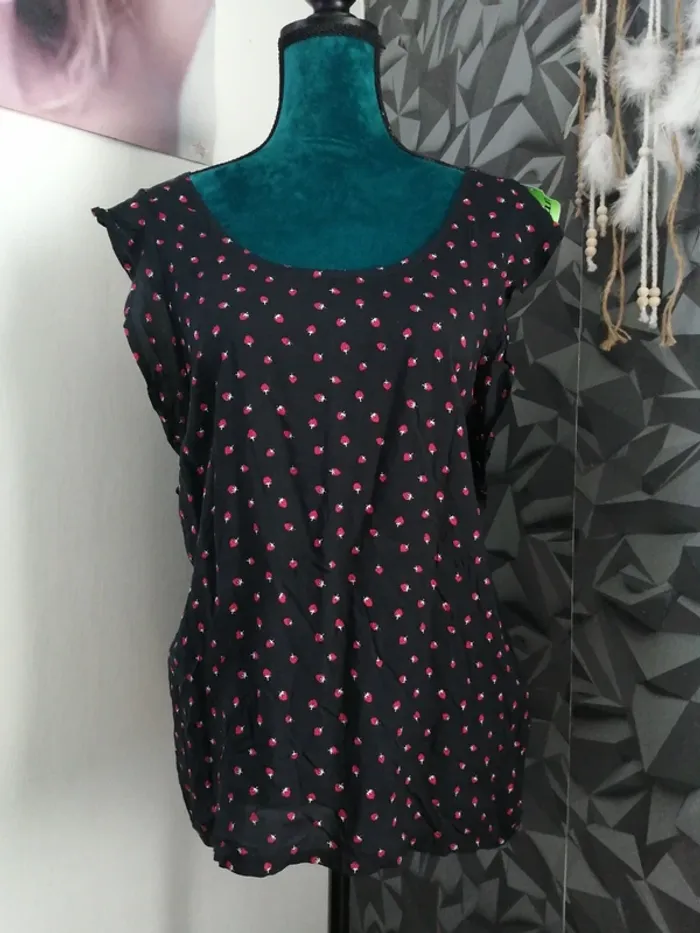 Blouse noire sans manches à motifs fraises / etam / (M)