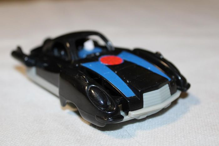 Disney voiture des indestructibles - photo numéro 7