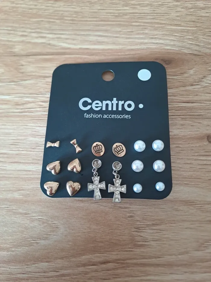 Lot puces d oreilles 8 paires