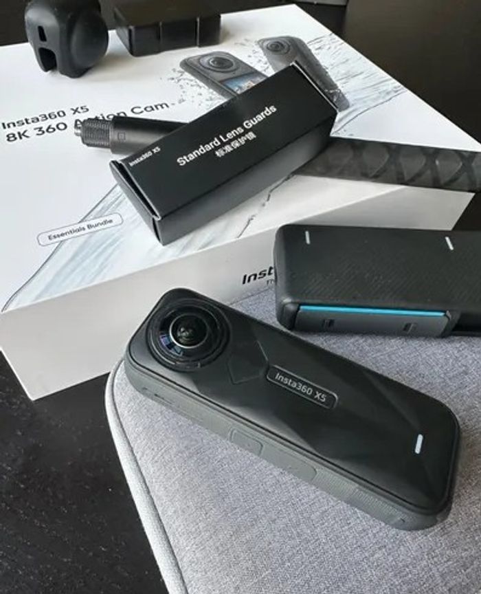 Camera Insta360 X5 - Essential Bundle - photo numéro 2
