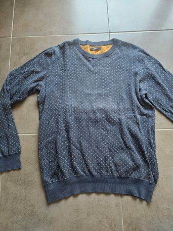 Pull Celio