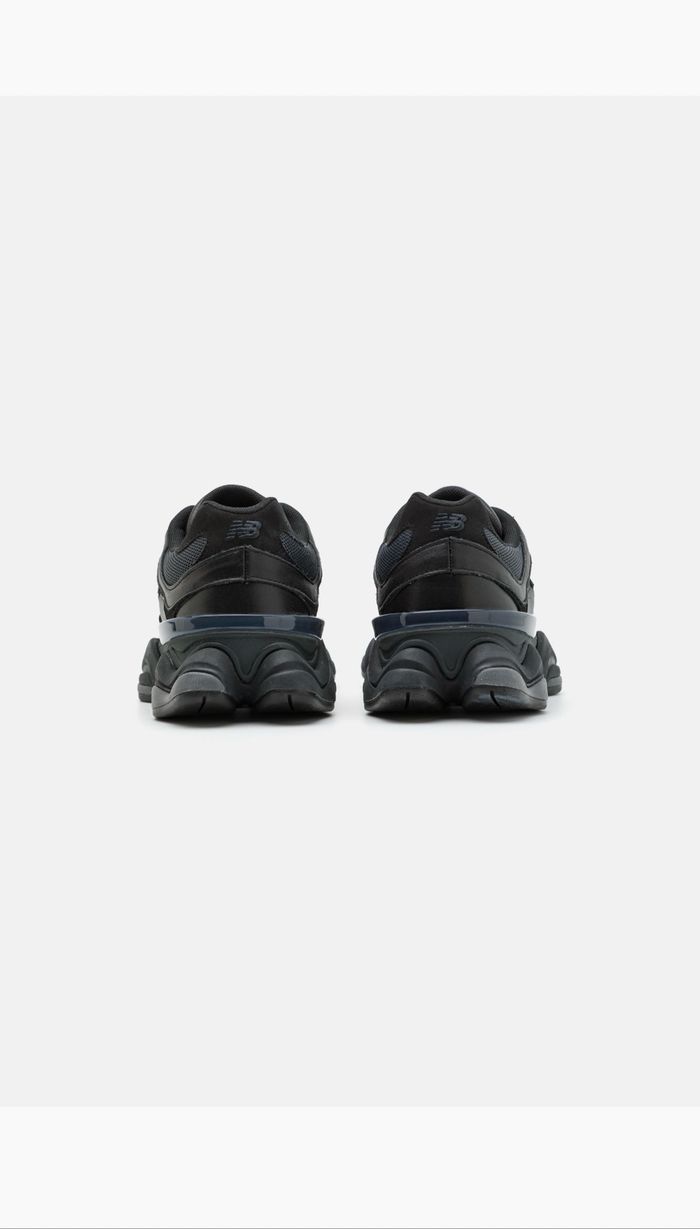 New balance noir neuf jamais porté tout les tailles disponibles - photo numéro 3