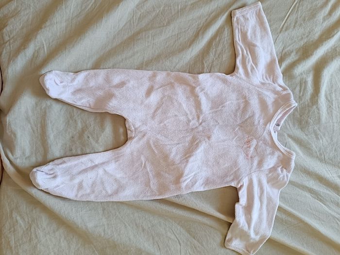 Lot 5 pyjamas 6 mois - photo numéro 4
