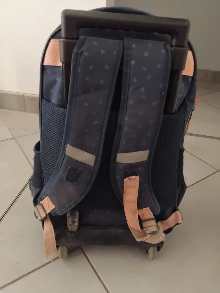 Cartable à roulettes fille - photo numéro 2