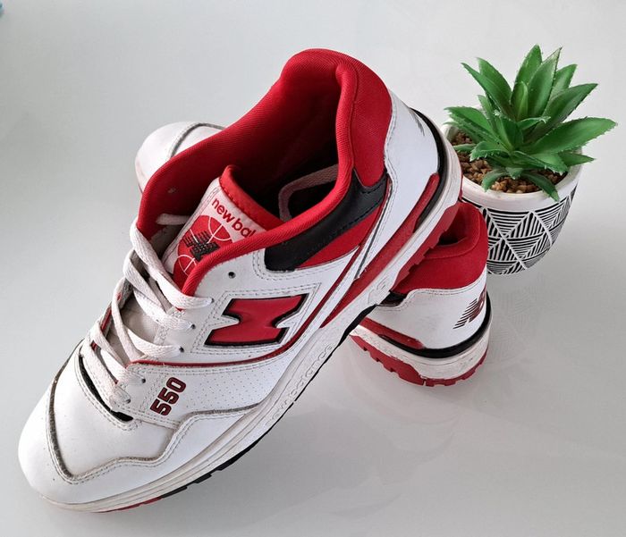 New Balance 550 blanche et rouge