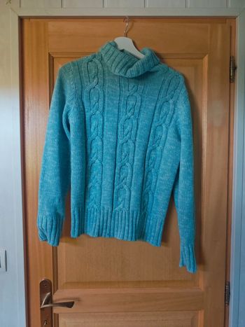 Pull col roulé