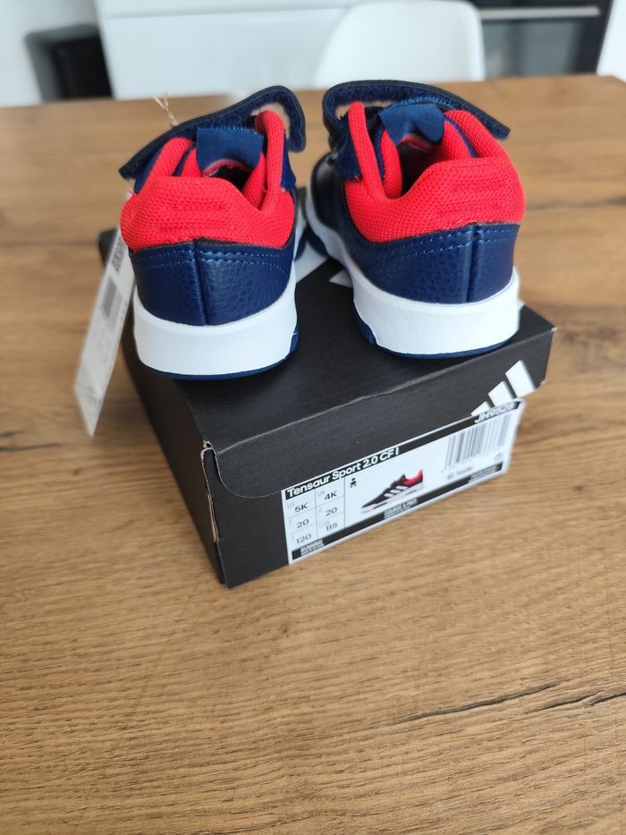 Basket adidas garçon taille 20 - photo numéro 5