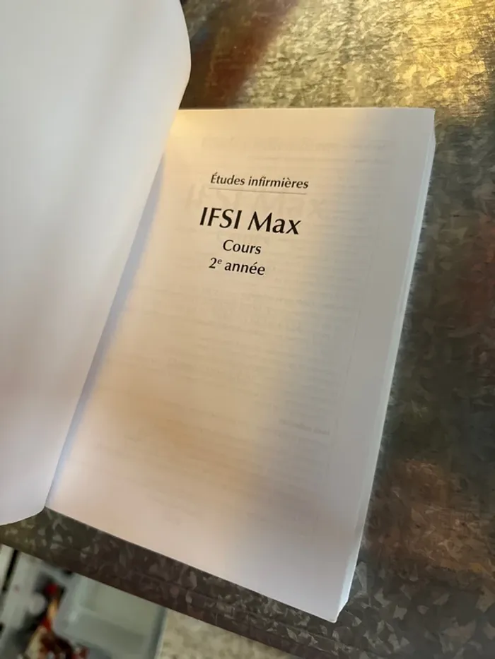 Livre, étude infirmière, IFSI Max - photo numéro 4