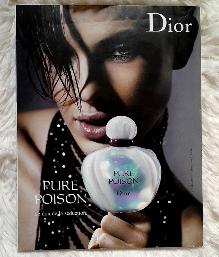 Magazine Elle n°3135 janvier 2006 spécial Angelina Jolie - photo numéro 3