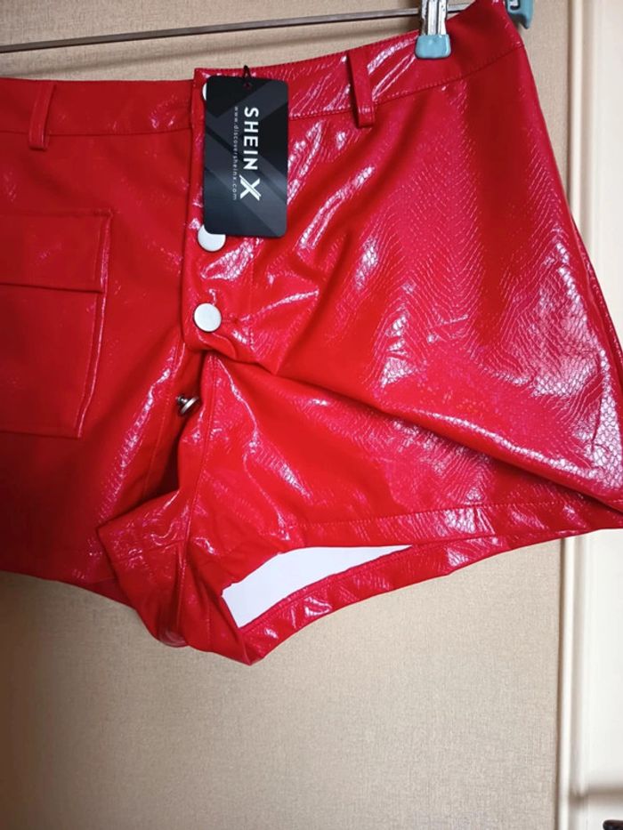 Short jupe. Marque shein - photo numéro 2