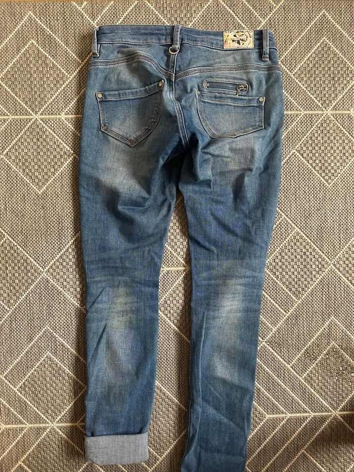 Jean troué - photo numéro 6