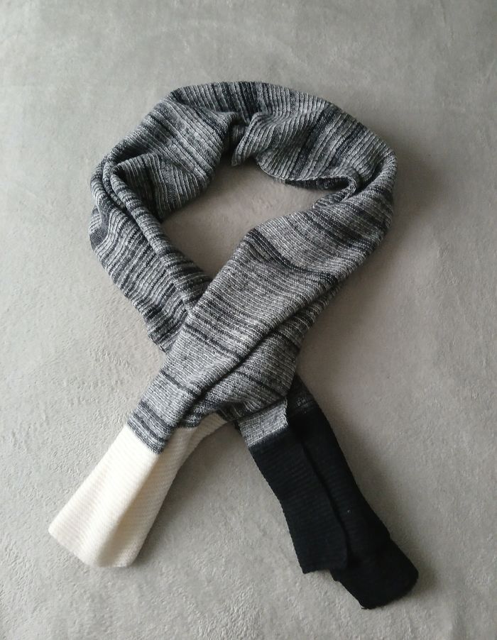 Écharpe 
Dimensions : 184 cm x 50 cm - photo numéro 5