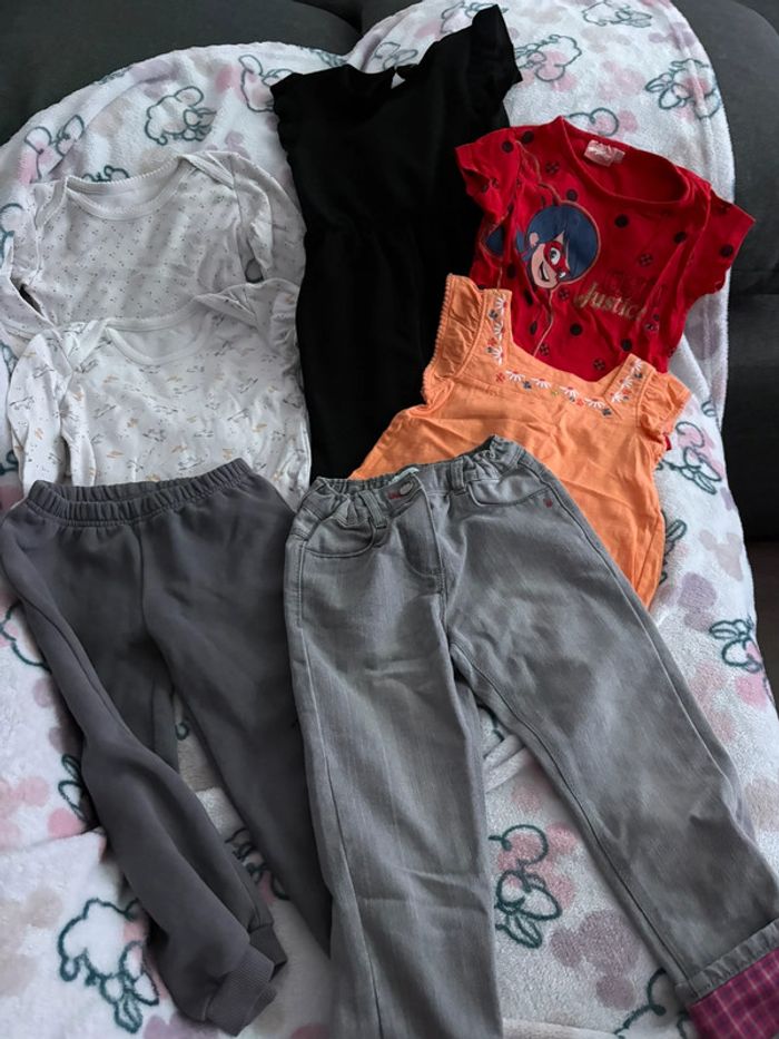 Lot vêtement fille 3 ans