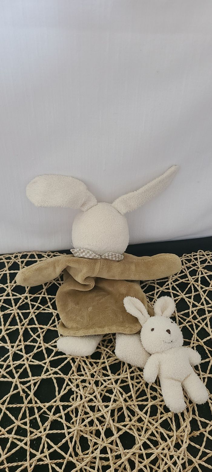 Doudou plat marionnette lapin beige avec bébé DOUDOU ET COMPAGNIE - photo numéro 3