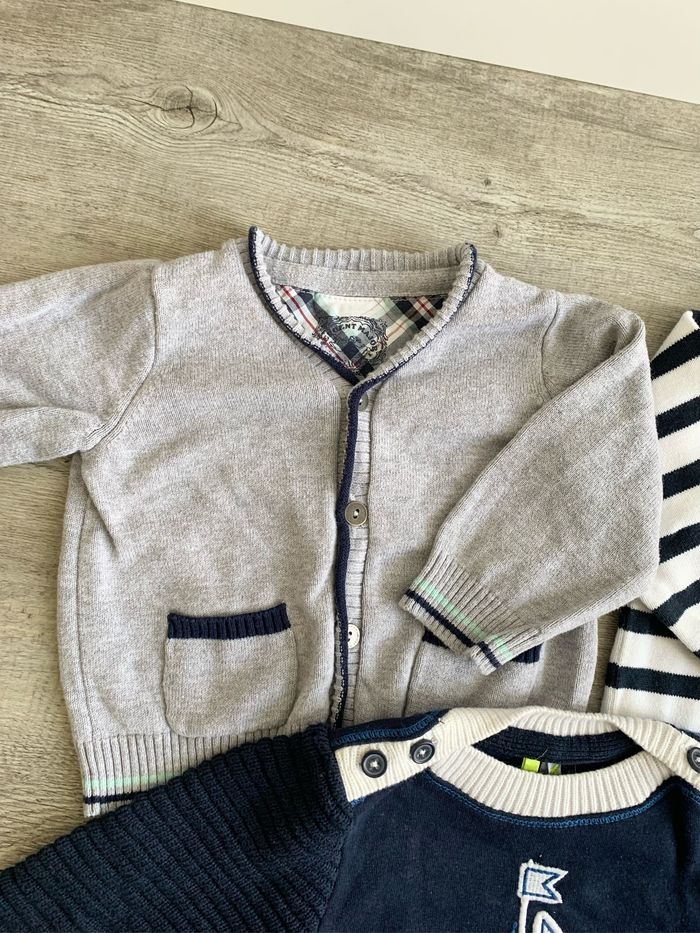 Lot de 3 pulls / gilet 6 mois - photo numéro 2