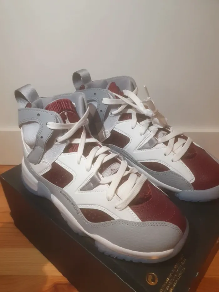 Nike Jordan (38.5) - photo numéro 3