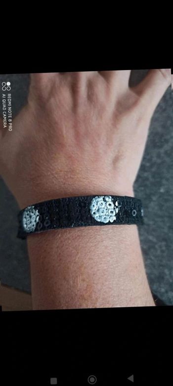 Bracelet noir  rond  argenté