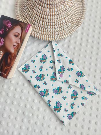 Protege livre fleuri liberty