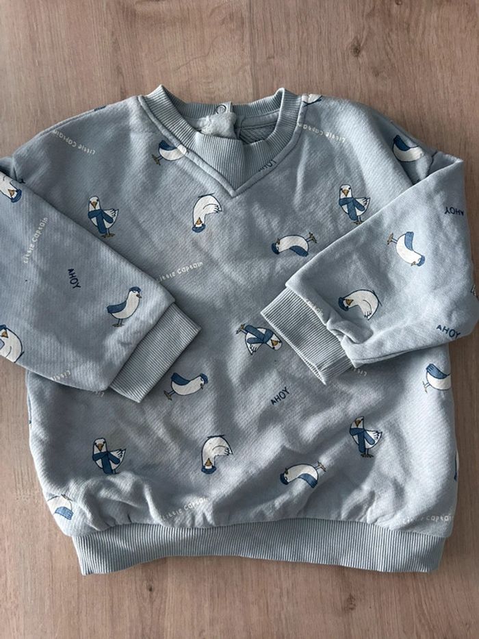 Pull bleu 24 mois
