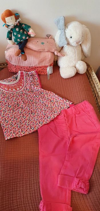 Ensemble Tape à l'œil taille 12 mois